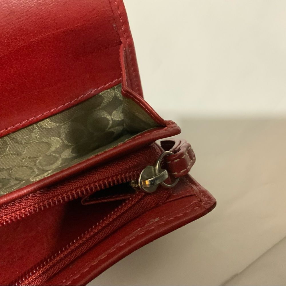 COACH Hampton Red Leather Bifold Wallet - Picture 6 of 12